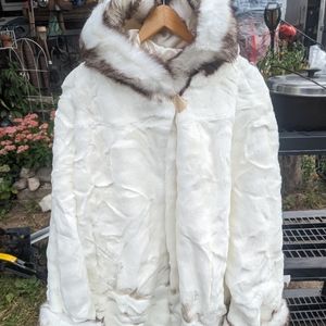 Penman's plus white faux fur coat with hood